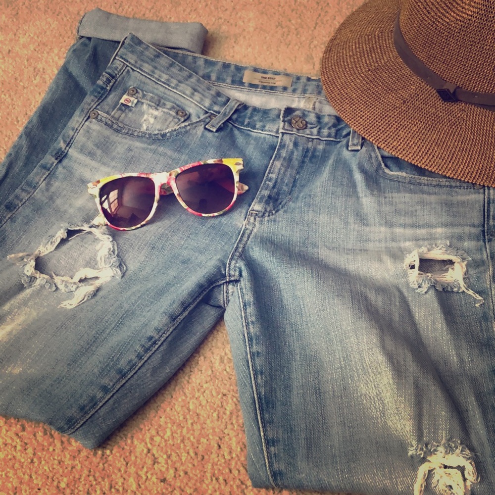 AG Distressed The Stilt Jeans!